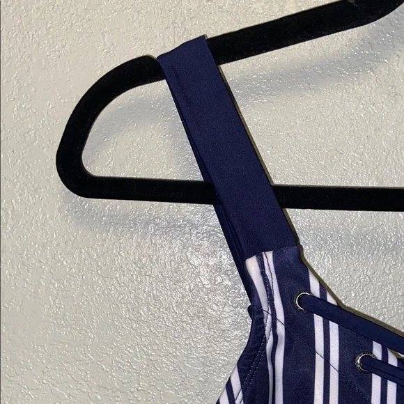 Nautica White and Black with Pockets One-Piece Swimsuit 3470 - Picture 5 of 12